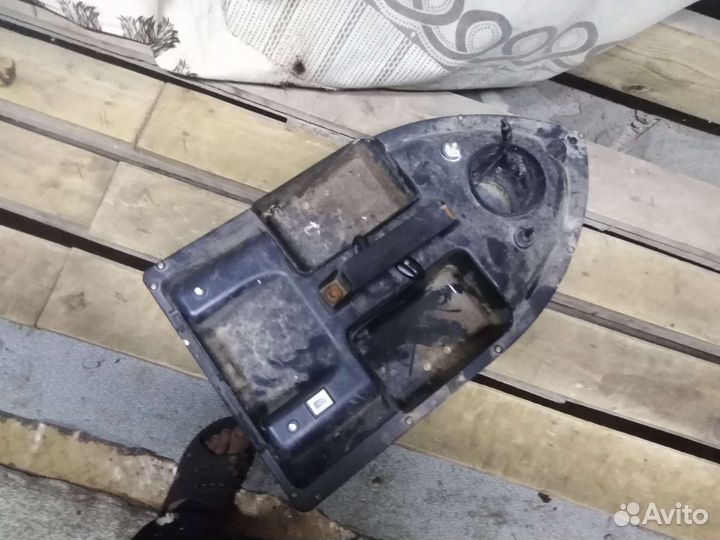 Прикормочный кораблик