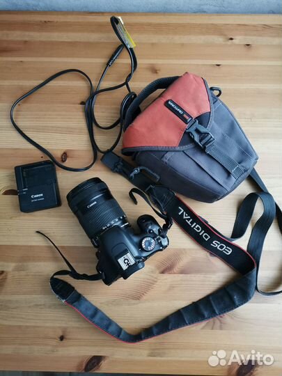 Canon eos 550d + объектив 18 - 135 мм фотоаппарат