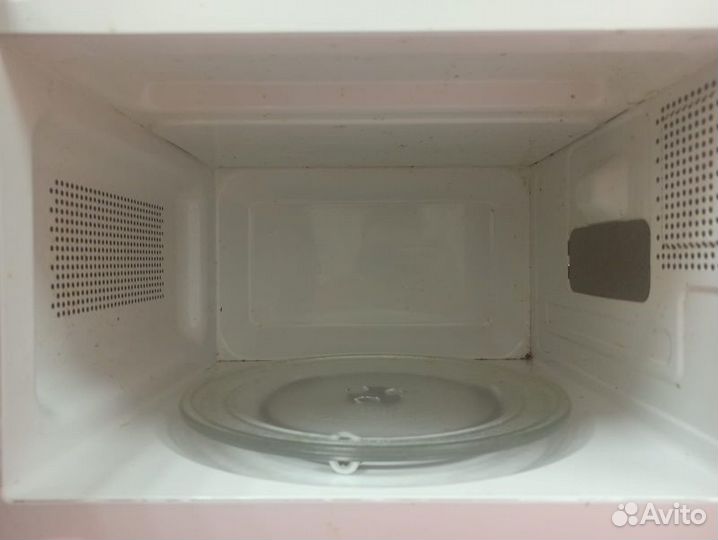 Микроволновая печь Hotpoint-Ariston mwhr3101B