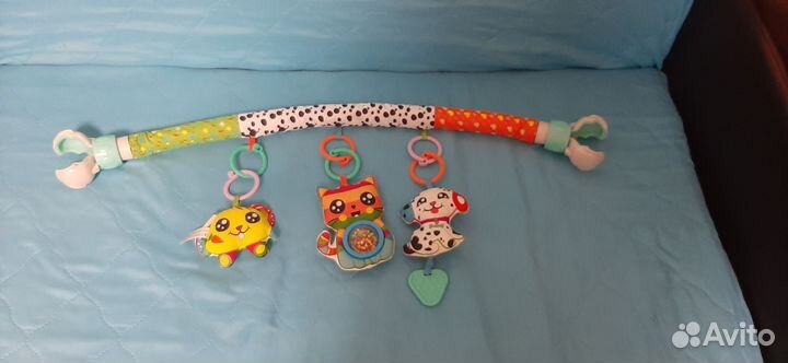 Игрушка на кроватку