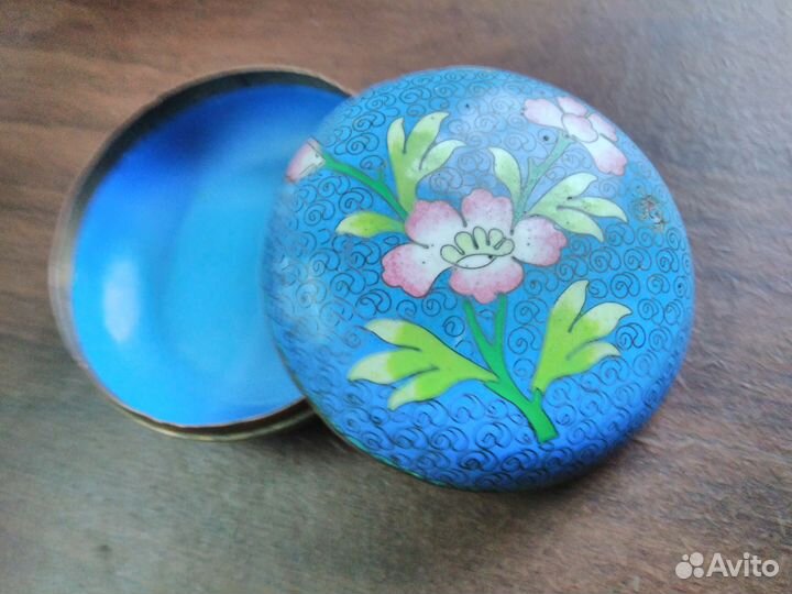 Шкатулка, пудренница медная