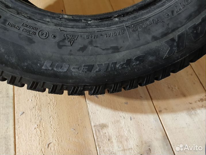 Bridgestone Blizzak Spike-01 195/65 R15 91T