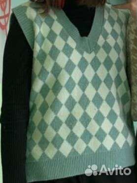 Жилетка вязаная