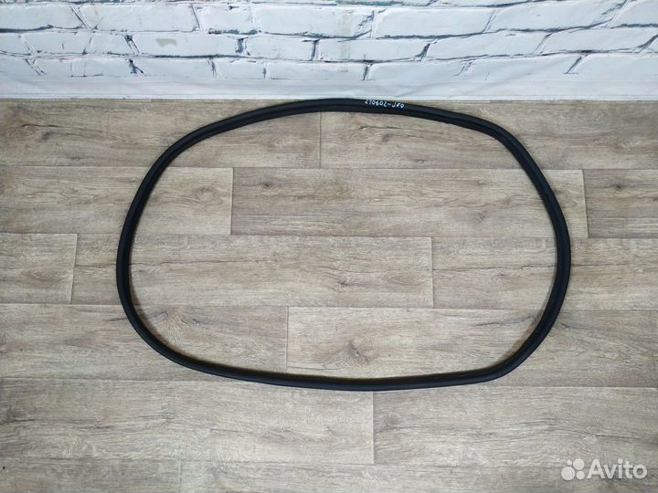 Уплотнитель двери задней левой Fabia Фабия 2