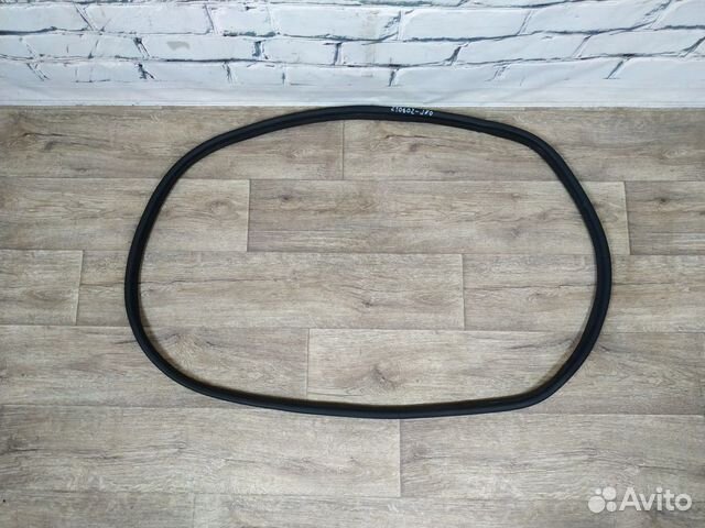 Уплотнитель двери задней левой Fabia Фабия 2