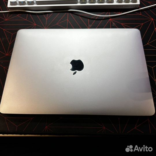 Macbook pro 13 m2 icloud