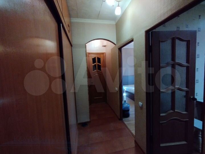 2-к. квартира, 63 м², 3/9 эт.