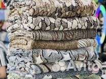 Пледы и покрывало