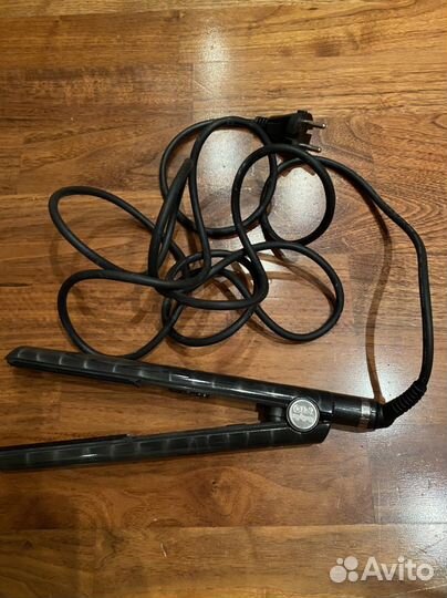 Выпрямитель-плойка babyliss pro Must Styler