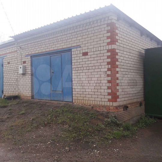 Гараж, > 30 м²