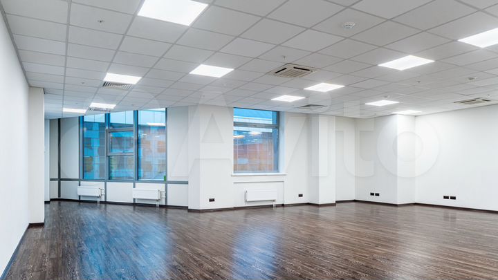 Сдам офисное помещение, 216.6 м²