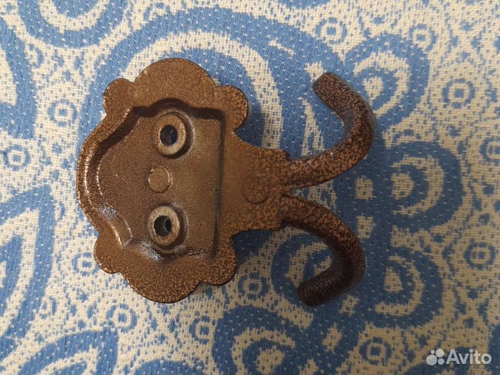 Крючок настенный винтаж