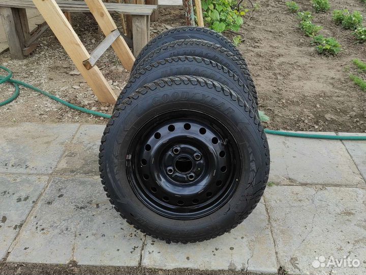 Alaska 260 195/65 R15
