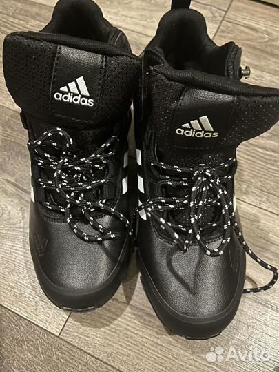 Ботинки зимние новые 39 р Adidas