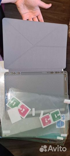 Чехол и плёнки на планшет Samsung TAB 7 plus