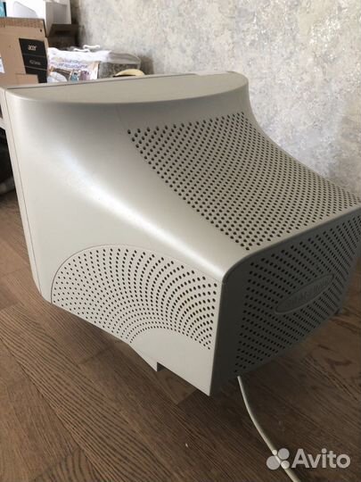 Монитор samsung