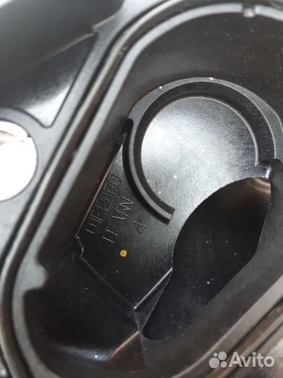 Корпус термостата VAG с термостатом новый оригинал