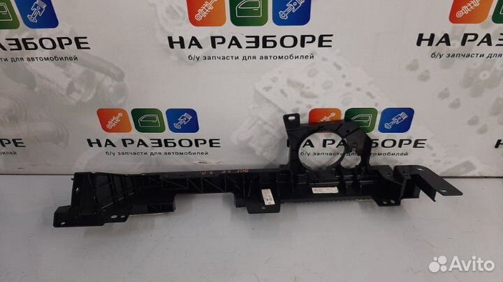 Накладка на стойку внутренняя задняя правая Land