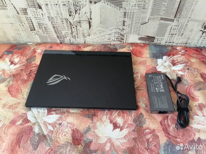 Asus Rog Strix 64GB 2TB RTX 3080