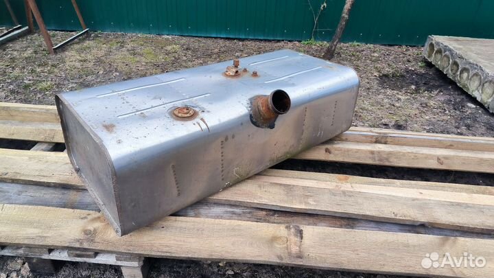 Топливный бак