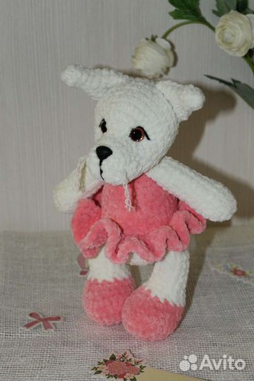 Вязаная игрушка волчица