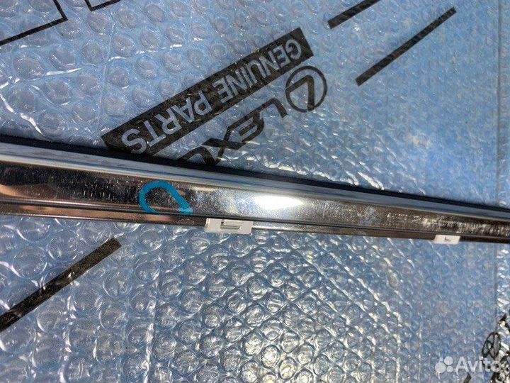 Накладка стекла задняя левая Lexus Nx200 2017