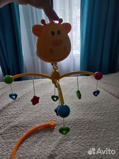 Игрушки на кроватку, мобиль