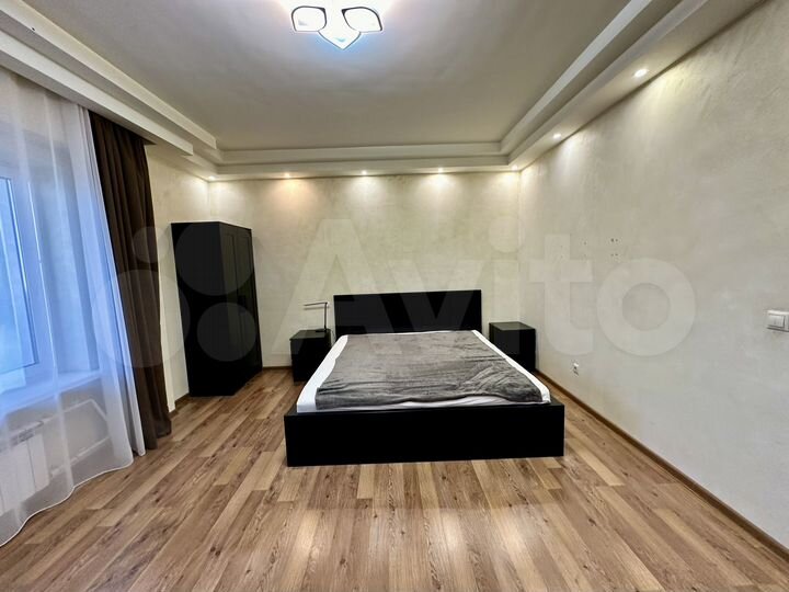 2-к. квартира, 62 м², 9/17 эт.