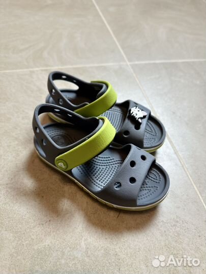 Сандали crocs c8