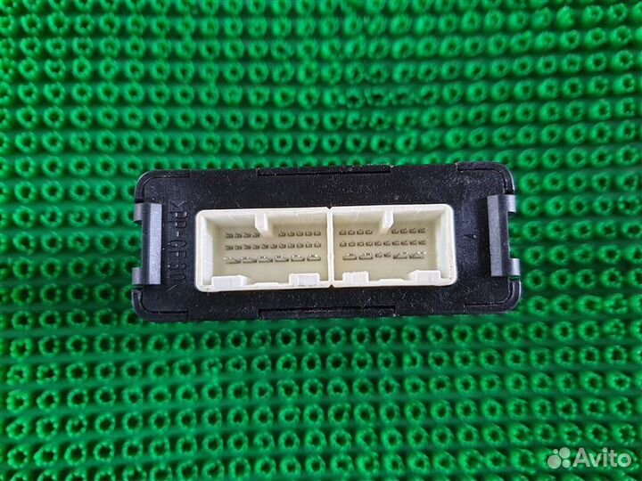 Блок управления Toyota Prius