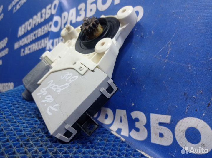 Моторчик стеклоподъемника Ford Focus 2 универсал
