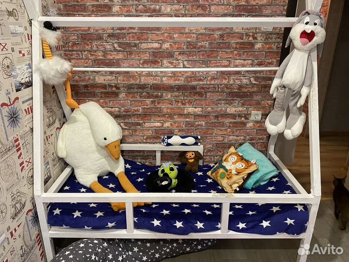 Детская кровать домик