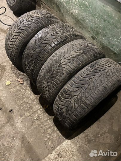 Yokohama W.Drive V905 235/55 R17 103V