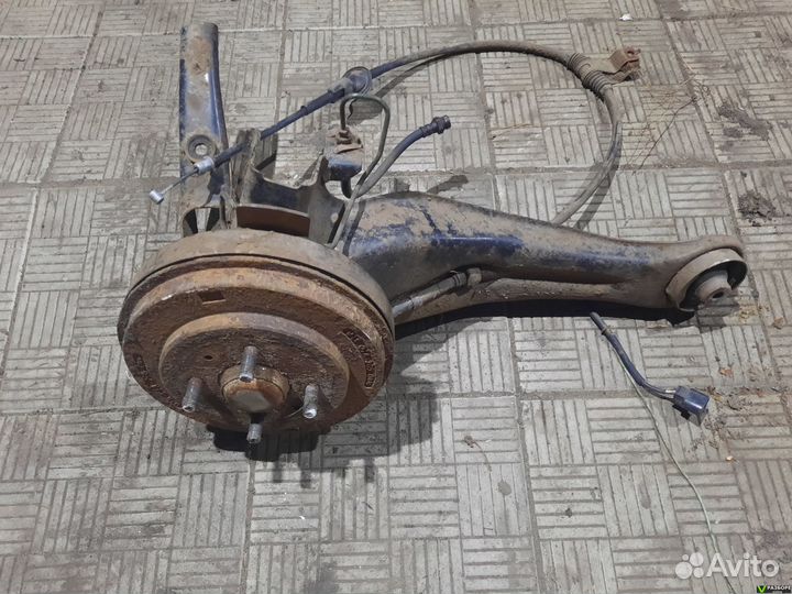 Продольный рычаг цапфа Mitsubishi Lancer Cedia зад