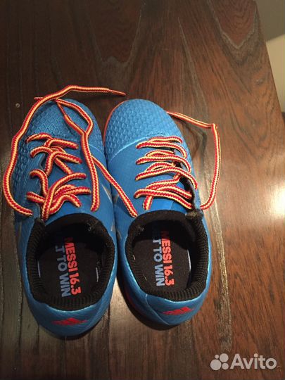 Кроссовки Adidas новые детские футбольные р.28