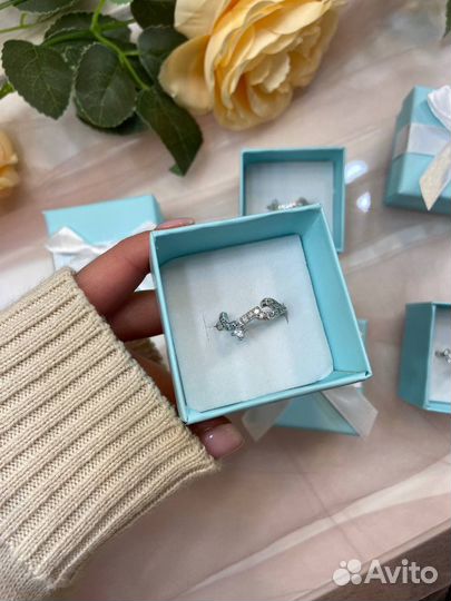 Серебряное кольцо