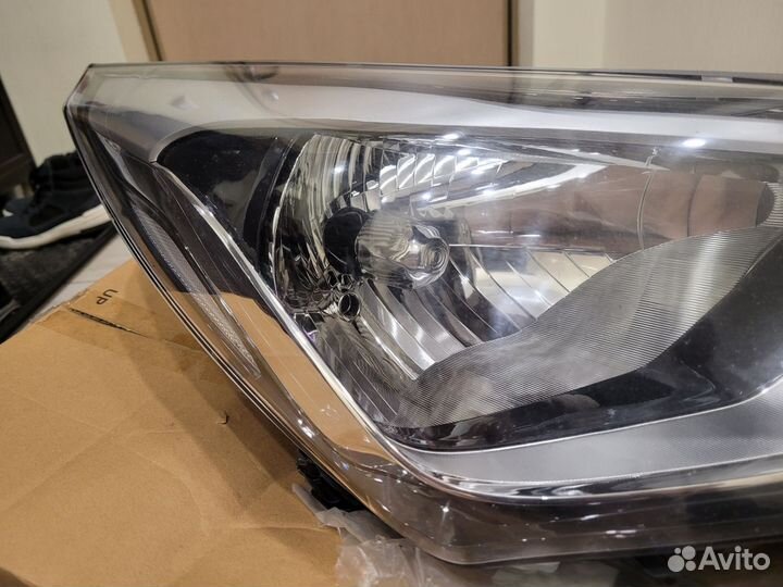 Фара передняя правая на hyundai solaris 1