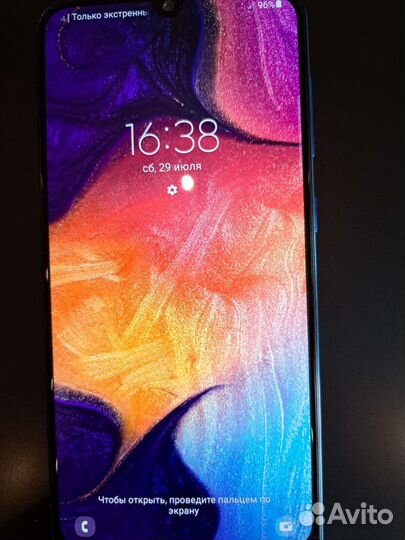 Телефон Samsung Galaxy A50