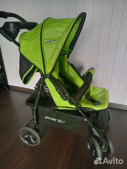 Прогулочная коляска