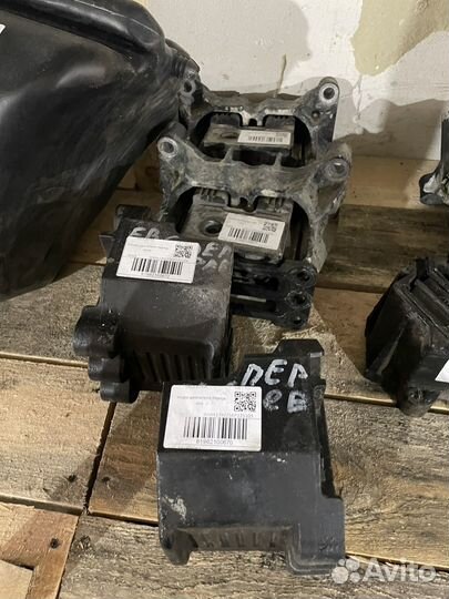 Подушка дуигателя на MAN TGX евро 6 81962100670