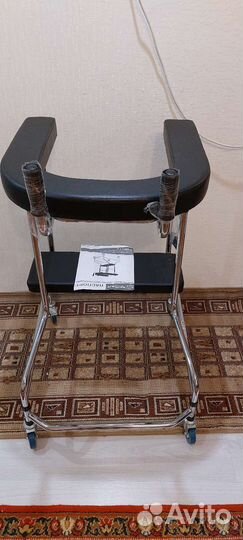 Ходунки для взрослых инвалидов