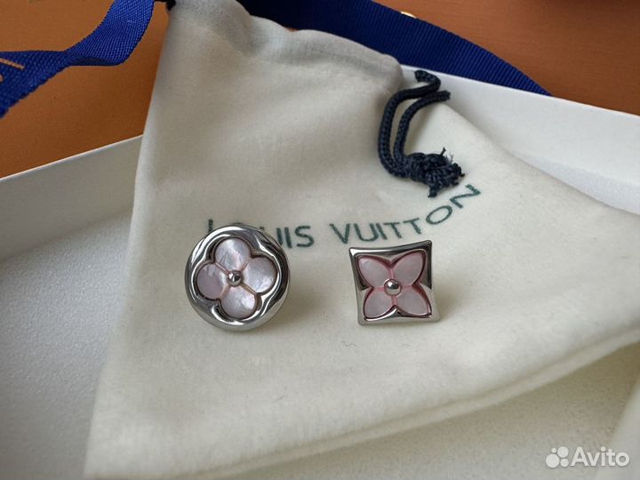 Серьги пусеты Louis vuitton