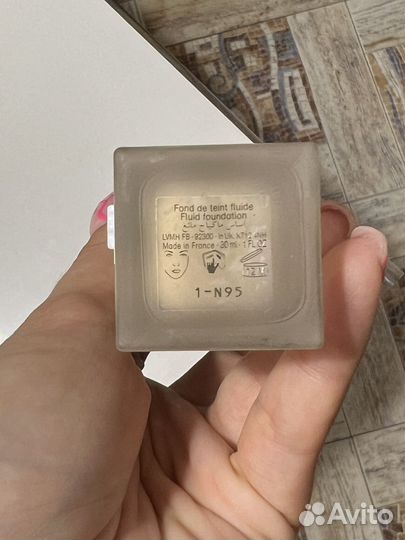 Тональный крем Givenchy Libre Matte