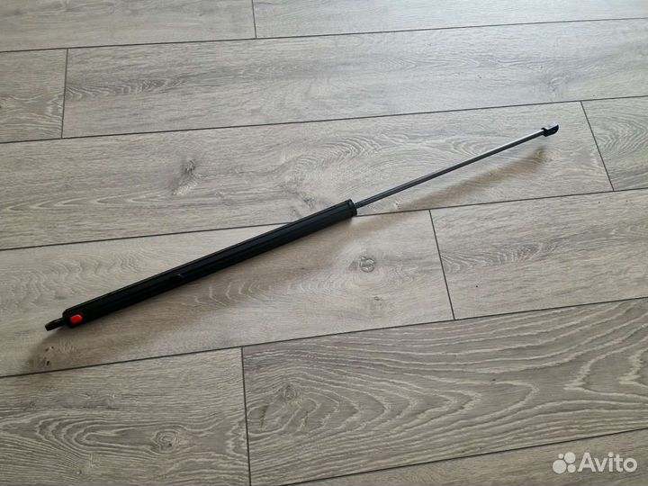 Амортизатор капота с кнопкой Audi 100/A6 C4 Новый