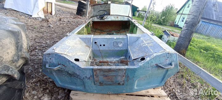 Лодка Обь-М