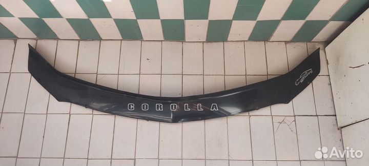 Мухобойка toyota corolla е150