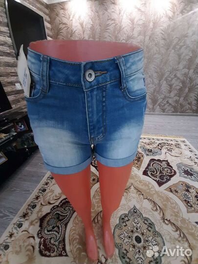 Шорты женские