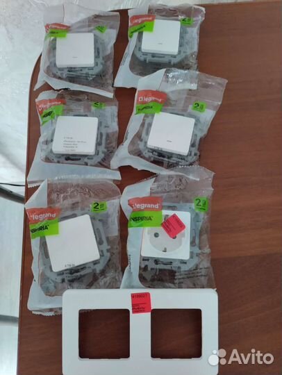 Розетки и выключатели легранд