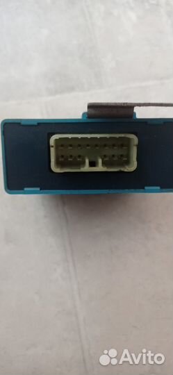 Блок управления антенной Mitsubishi Pajero 2