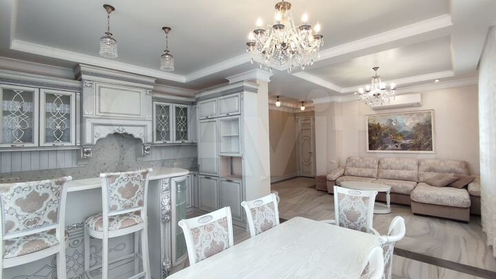 3-к. квартира, 154 м², 13/15 эт.